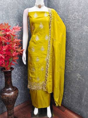 Embellished Unstitched Dress Material 4