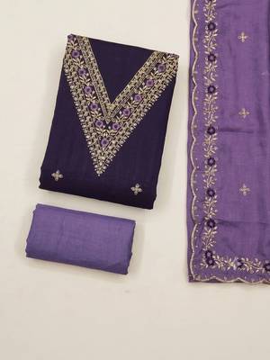 Embellished Unstitched Dress Material 4