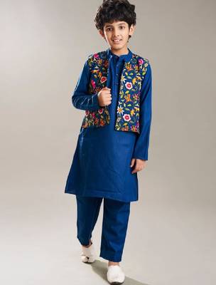 Boys solid kurta with pyjama & nehru jacket 3