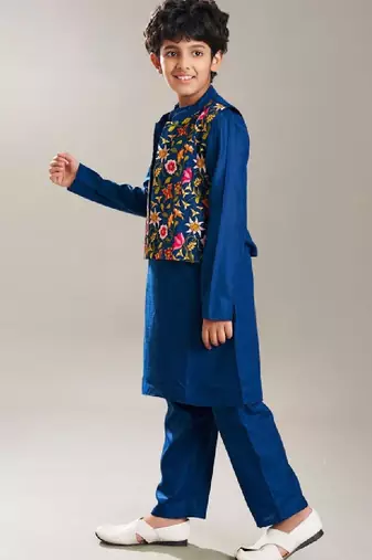 Boys solid kurta with pyjama & nehru jacket