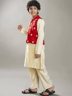 Boys embroidery mandarin collar kurta with pyjama & nehru jacket 3