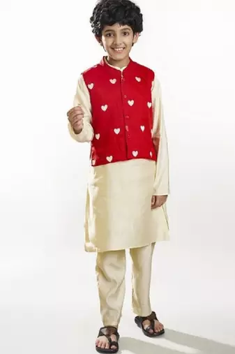 Boys embroidery mandarin collar kurta with pyjama & nehru jacket