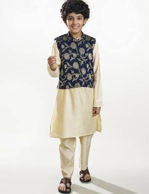Boys printed regular kurta with pyjamas & nehru jacket 1