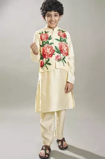 Boys printed regular kurta with pyjamas
