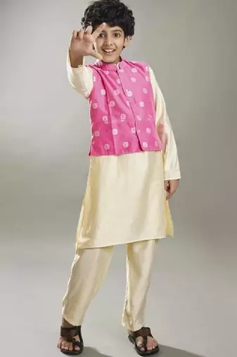 Boys mandarin collar kurta with pyjama & nehru jacket