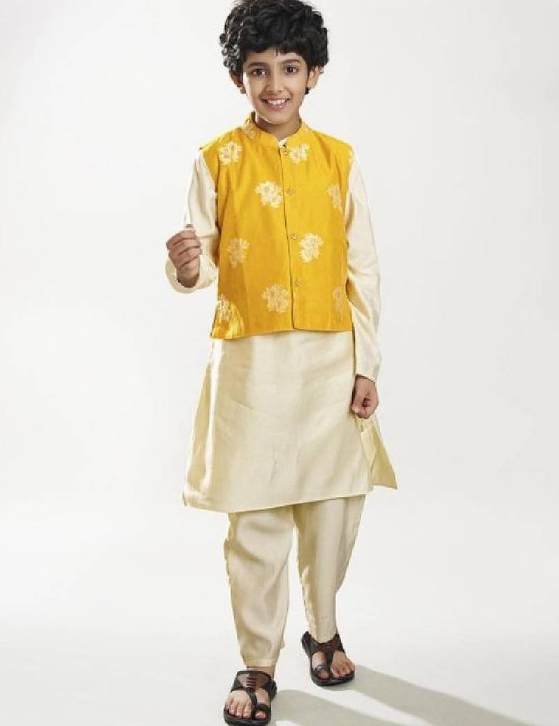 Boys solid kurta with pyjama & nehru jacket