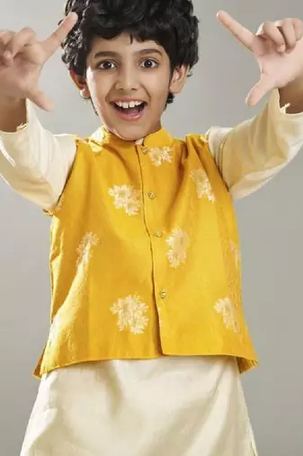 Boys solid kurta with pyjama & nehru jacket