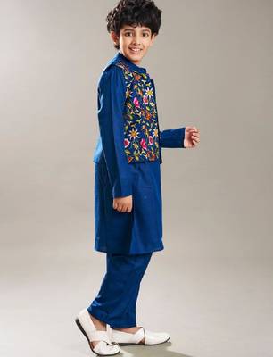 Boys band collar kurta with pyjamas & nehru jacket 2