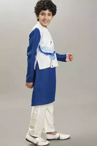 Boys printed regular kurta with pyjamas & jacket