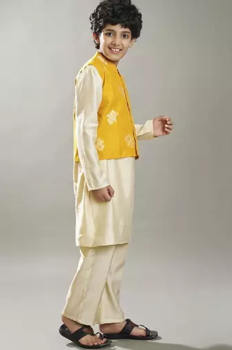 Boys floral printed kurta with pyjama & nehru jacket
