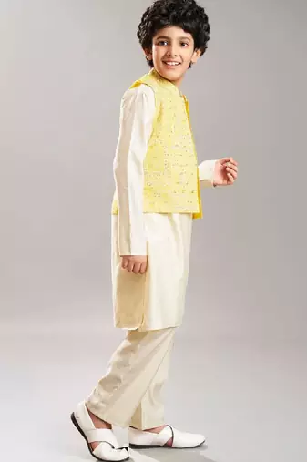 Boys mandarin collar kurta with pyjama & nehru jacket