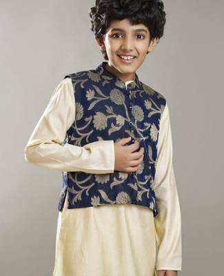 Boys solid kurta with pyjama & nehru jacket 2
