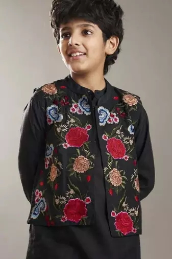 Boys floral embrodied mandarin collar kurta with pyjamas & nehru jacket