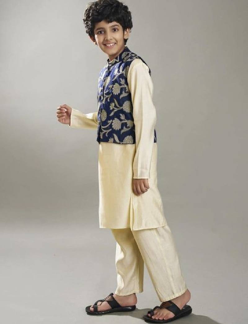 Boys solid kurta with pyjama & nehru jacket