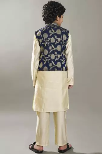 Boys solid kurta with pyjama & nehru jacket
