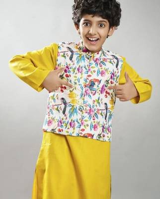 Boys regular kurta with pyjamas & jacket 2
