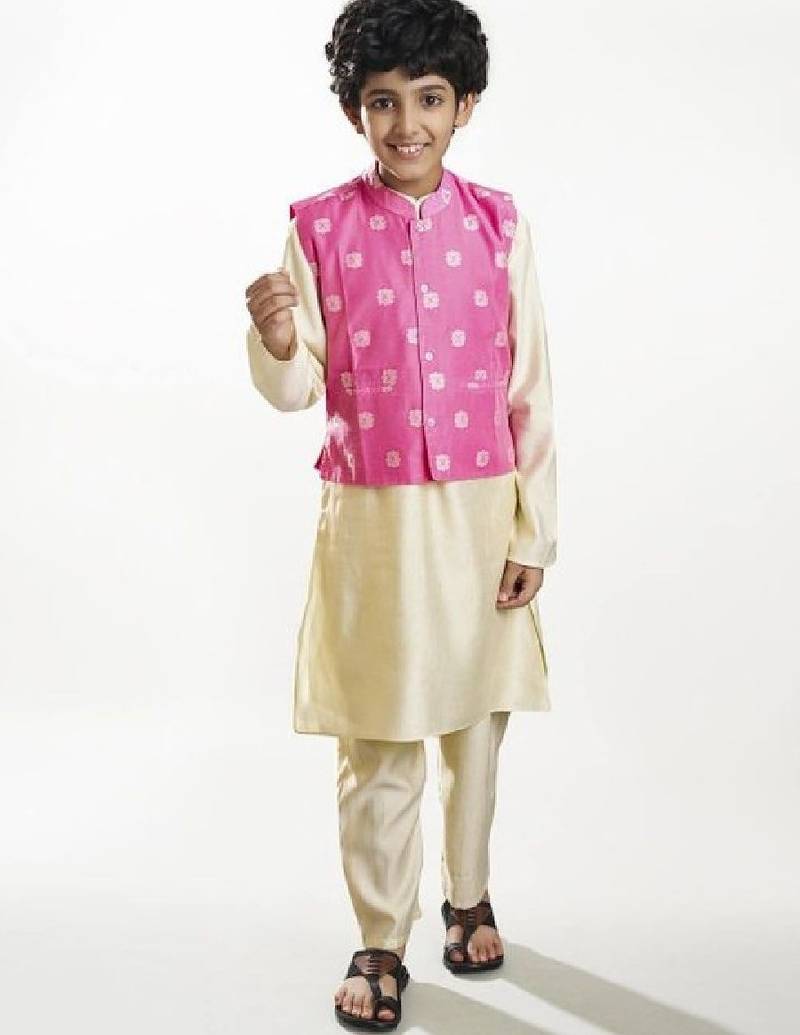 Boys printed kurta with pyjamas & nehru jacket