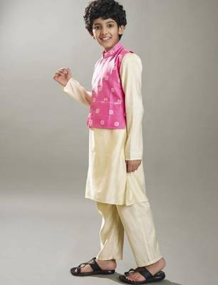 Boys printed kurta with pyjamas & nehru jacket 3