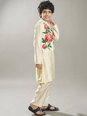 Boys printed mandarin collar kurta with pyjamas & jacket 3