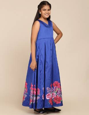Embroidered fit & flare maxi dress 4