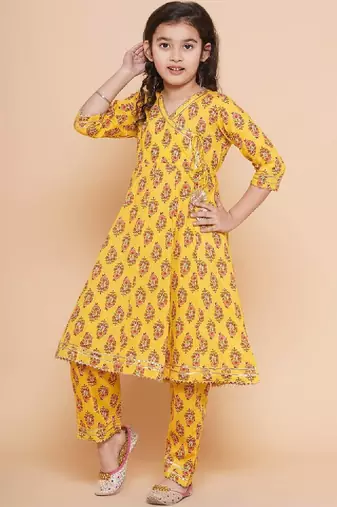 Girls ethnic motifs printed gotta patti pure cotton kurta with trousers