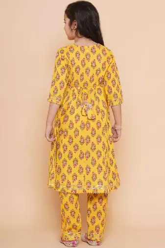 Girls ethnic motifs printed gotta patti pure cotton kurta with trousers