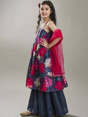 Girls floral printed regular kurta set and dupatta 3