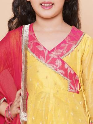 Girls ethnic motifs woven design anarkali kurta & sharara with dupatta 2