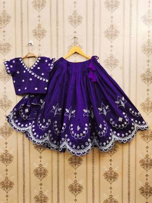 Ganga jambli thread work embroidered silk lehenga choli 1