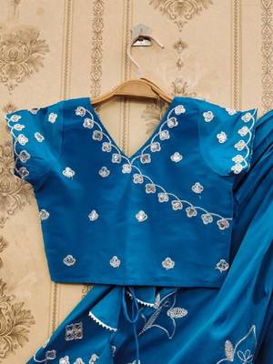 Girls floral embroidered silk zari ready to wear lehenga & blouse with dupatta 3