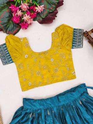 Tie and dye gajraj thread work embroidered silk lehenga choli with dupatta 3