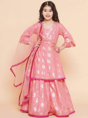 Girls foil printed v-neck lehenga & blouse with dupatta 1