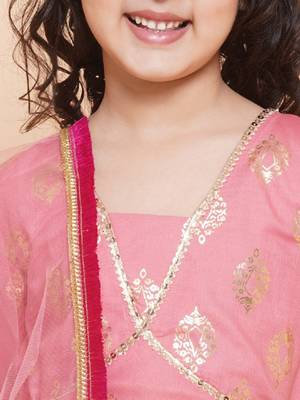 Girls foil printed v-neck lehenga & blouse with dupatta 2