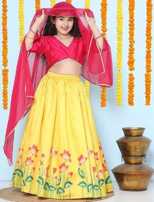 Girls embroidered v-neck ready to wear lehenga & blouse with dupatta 1