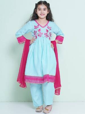Girls floral embroidered sequinned anarkali kurta with trousers & dupatta 1