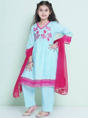 Girls floral embroidered sequinned anarkali kurta with trousers & dupatta 4