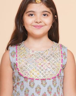 Girls ethnic motifs printed gotta patti pure cotton kurta with sharara 2