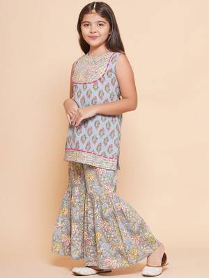 Girls ethnic motifs printed gotta patti pure cotton kurta with sharara 3
