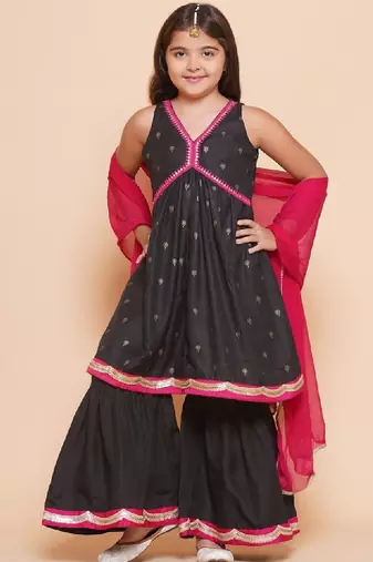 Girls ethnic motifs printed empire sequinned pure cotton kurta with sharara