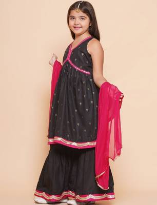 Girls ethnic motifs printed empire sequinned pure cotton kurta with sharara 4