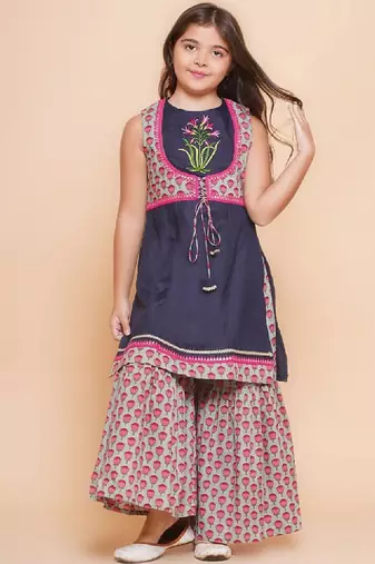 Girls floral printed regular sequinned pure cotton kurta with sharara