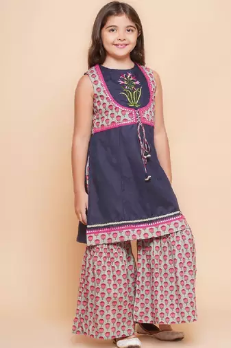 Girls floral printed regular sequinned pure cotton kurta with sharara