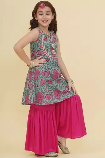 Girls ethnic motifs printed panelled gotta patti pure cotton kurta with sharara