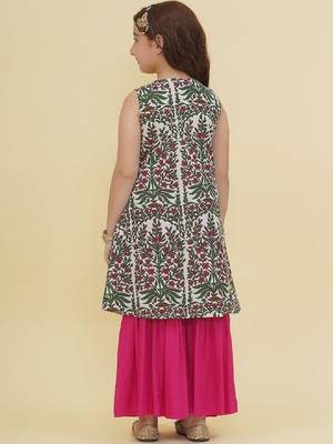 Girls ethnic motifs printed regular gotta patti pure cotton kurta with sharara 4