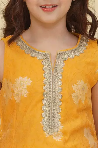 Girls ethnic motifs empire gotta patti kurta with sharara