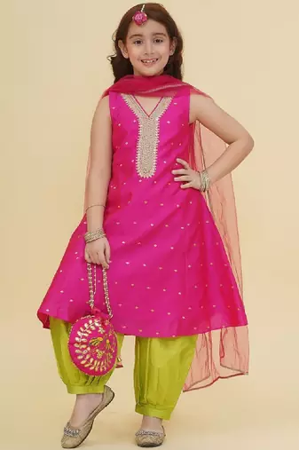 Girls ethnic motifs embroidered sequinned kurta with salwar & dupatta