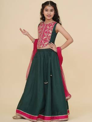 Girls embroidered thread work ready to wear lehenga & blouse with dupatta 4