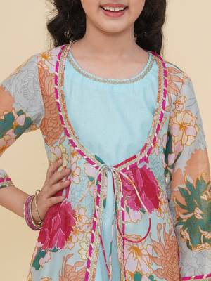 Floral print fit & flare maxi dress 2