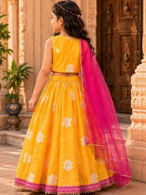 Girls floral woven design ready to wear lehenga & blouse with dupatta 3