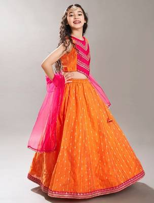 Girls embroidered thread work ready to wear lehenga & blouse with dupatta 3